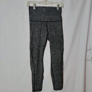 Lululemon Wunder Under Leggings Size 6